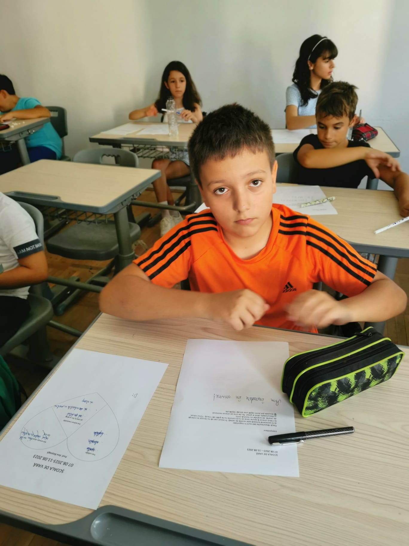 d4e66cfc-f2e5-44e1-a530-94c41edb2837.jpg